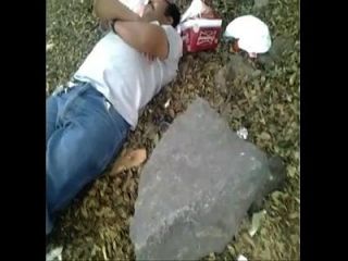 chupandosela a boracho rn la calle