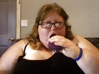 babytsiter punished deep throat amature
