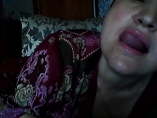 mom spit play on webcam
