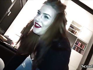 flash dick to friends